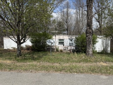 Affordable Nolin Lake getaway, weekend retreat, Private setting - photo 9