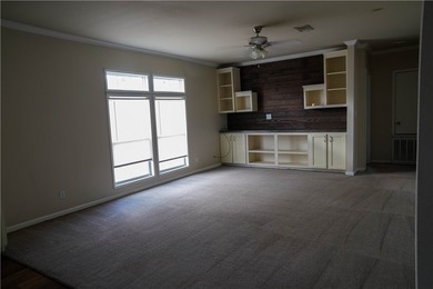 Welcome to your South Texas retreat! This spacious 3-bedroom - photo 13