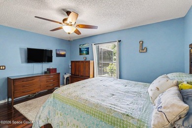 Welcome home to this beautifully maintained 3-bedroom, 2-bath - photo 13