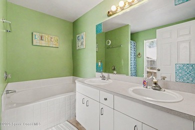 Welcome home to this beautifully maintained 3-bedroom, 2-bath - photo 14