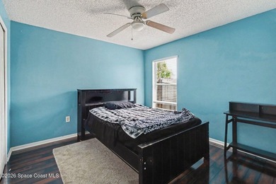 Welcome home to this beautifully maintained 3-bedroom, 2-bath - photo 16