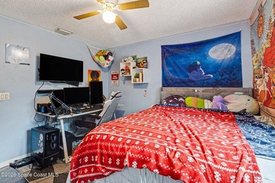 Welcome home to this beautifully maintained 3-bedroom, 2-bath - photo 18