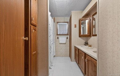Tucked away in Calverton Meadows, a private setting within a - photo 19