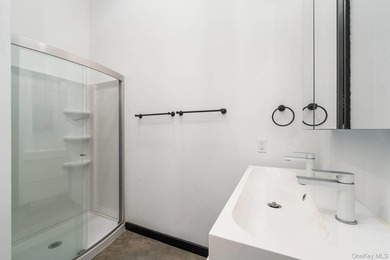 Calling all artists or collectors of any kind! This is what you - photo 28