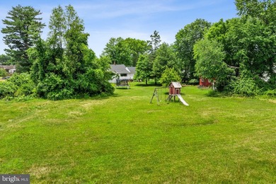 Welcome to 2241 Spruce St, a charming 1925 Craftsman Colonial - photo 33