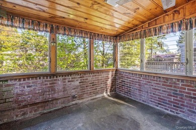 Welcome to this charming semi-detached brick home in the heart - photo 9