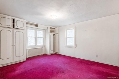 Welcome to this charming semi-detached brick home in the heart - photo 10