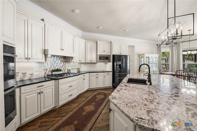 CUSTOM BUILT HOME IN A VERY PRIVATE SECLUDED NEIGHBORHOOD AWAY - photo 13