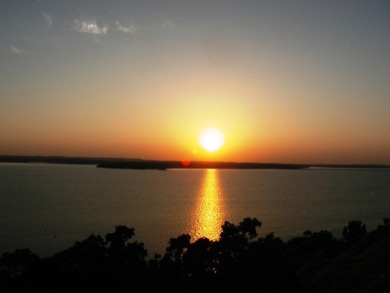 .22 AC Acre Lot for Garden Home in prestigious Eagles Bluff gated - photo 27