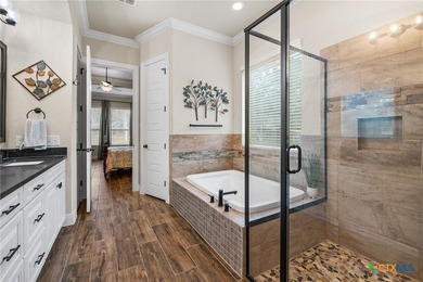 CUSTOM BUILT HOME IN A VERY PRIVATE SECLUDED NEIGHBORHOOD AWAY - photo 21