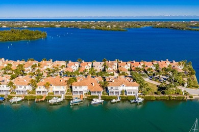 Fabulous GH Waterfront pool home with dock and Casita. Stunning - photo 4