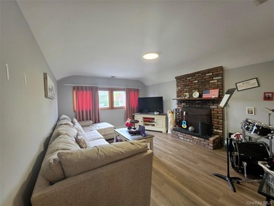 This beautifully maintained Kings Park home combines modern - photo 3