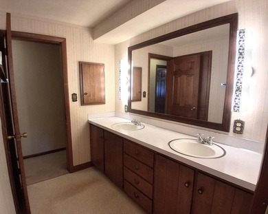 Welcome to 1232 Driftwood Drive-a cherished, one-owner custom - photo 18