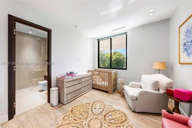 Discover contemporary luxury in this brand-new tranquil Miami - photo 32