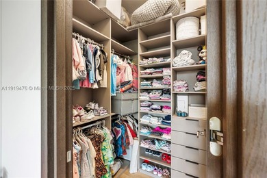 Discover contemporary luxury in this brand-new tranquil Miami - photo 34