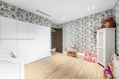 Discover contemporary luxury in this brand-new tranquil Miami - photo 41