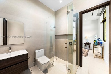 Discover contemporary luxury in this brand-new tranquil Miami - photo 45