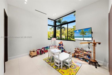 Discover contemporary luxury in this brand-new tranquil Miami - photo 47