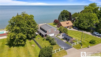 Spectacular Lake Erie Waterfront! This beautifully updated 4-5 - photo 1