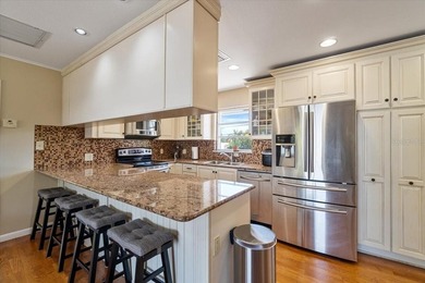 Experience Florida Keys waterfront living in the heart of Big - photo 8