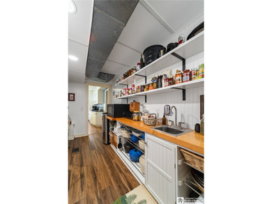 Spectacular Lake Erie Waterfront! This beautifully updated 4-5 - photo 9