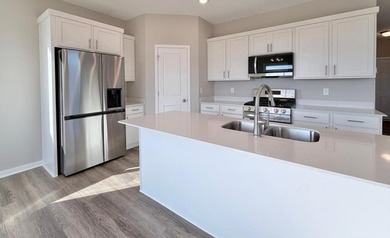 Two Story modern styled home with a thoughtfully crafted - photo 2