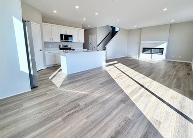 Two Story modern styled home with a thoughtfully crafted - photo 3