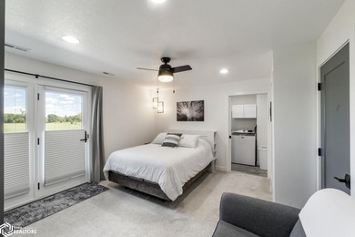 WARM AND INVITING! THIS BEAUTIFUL 3 BEDROOM IS FANTASTIC! A MUST - photo 17