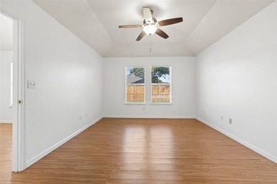 Welcome home to this beautifully maintained 4-bedroom, 2-bath - photo 19