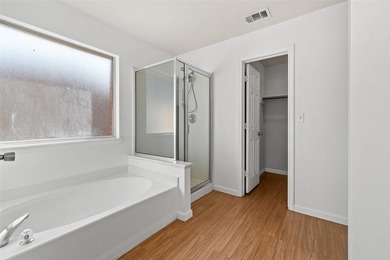 Welcome home to this beautifully maintained 4-bedroom, 2-bath - photo 21