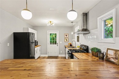 OPPORTUNITY KNOCKS & This Fantastic Home Offers More Room & More - photo 9