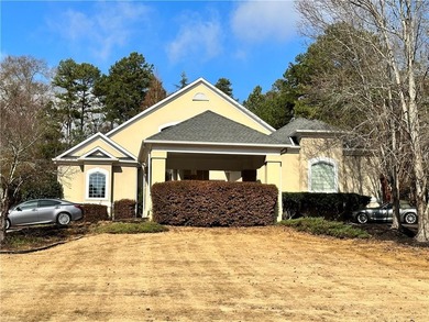 Lake Spivey Home Active Under Contract in Jonesboro Georgia