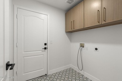 Fully renovated 3BD/2BA in Troon Village with mountain views & a - photo 22