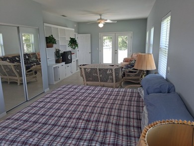 RARE OPPORTUNITY!!! Beautiful Suwannee, Florida home on Holiday - photo 26