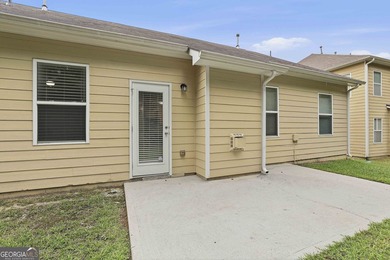 This 3 bedroom 2 bathroom ranch home is move in ready and priced - photo 30