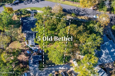 Build your dream home on this beautiful marshfront homesite in - photo 1