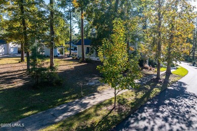 Build your dream home on this beautiful marshfront homesite in - photo 3