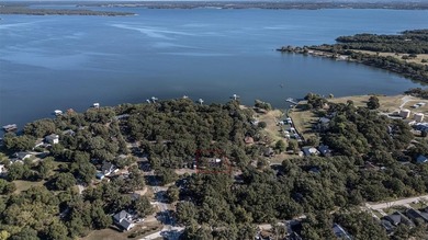 Lake Home For Sale in West Tawakoni, Texas