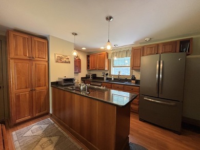 Charming and cozy, yet spacious antique cape with 3-4 bedrooms - photo 11