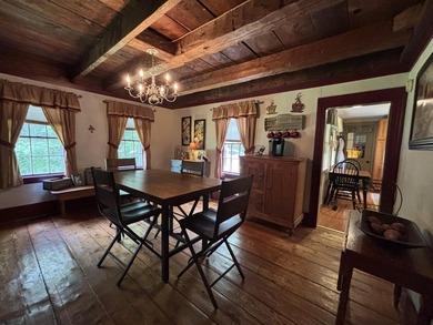 Charming and cozy, yet spacious antique cape with 3-4 bedrooms - photo 15