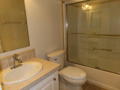 Are you looking for a beautiful home, located on an interior lot - photo 15