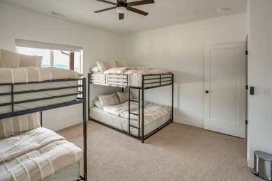 Sold Turnkey, fully furnished short-term rental just steps from - photo 17