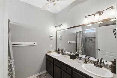 PRIME LOCATION! BEACH & GULF VIEW TOWNHOME DIRECTLY ACROSS FROM - photo 18