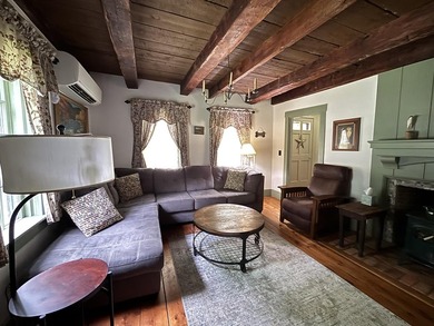 Charming and cozy, yet spacious antique cape with 3-4 bedrooms - photo 20