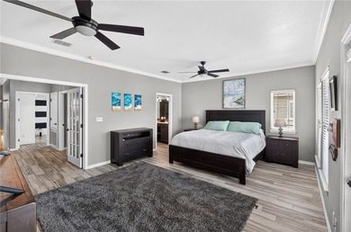 PRIME LOCATION! BEACH & GULF VIEW TOWNHOME DIRECTLY ACROSS FROM - photo 21