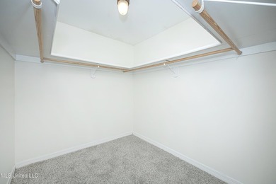 Located close to downtown Ocean Springs, a quick bicycle or walk - photo 22