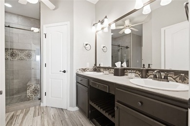 PRIME LOCATION! BEACH & GULF VIEW TOWNHOME DIRECTLY ACROSS FROM - photo 23