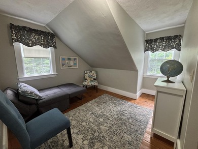 Charming and cozy, yet spacious antique cape with 3-4 bedrooms - photo 35
