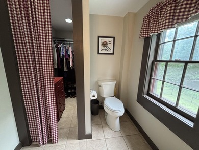 Charming and cozy, yet spacious antique cape with 3-4 bedrooms - photo 41