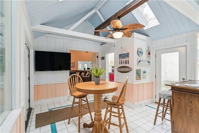 Stunning 4 Bedroom Home in the Heart of Hampton Point. This home - photo 45